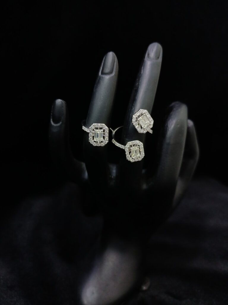 2 Finger Emerald Charm Ring