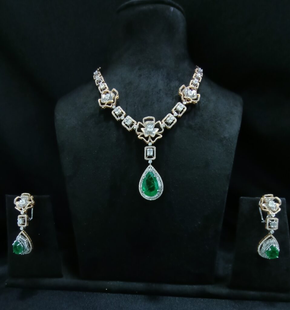 The Verde Grace Necklace