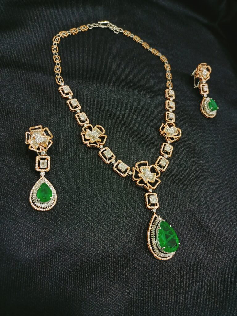 The Verde Grace Necklace