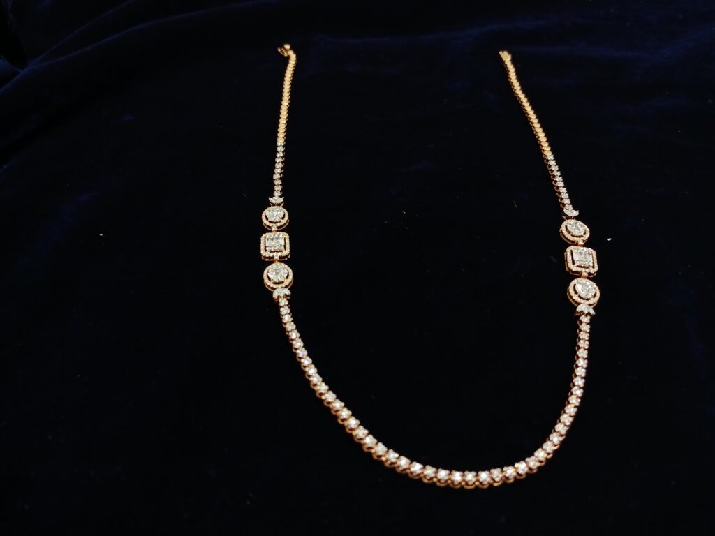 Single Line Glitter Chain