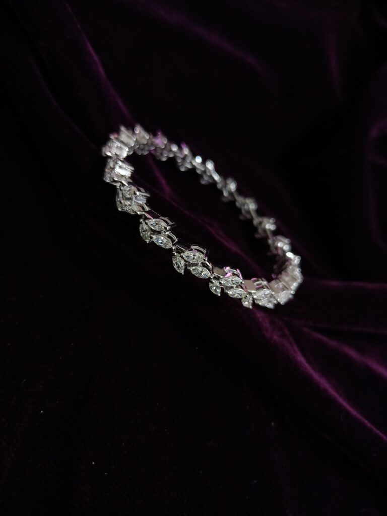 The Carat Line Bracelet