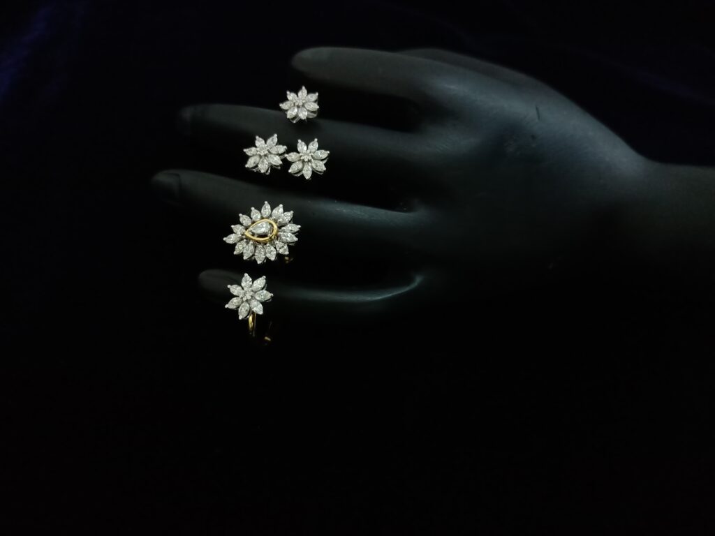 3 Finger Floral Grace Ring