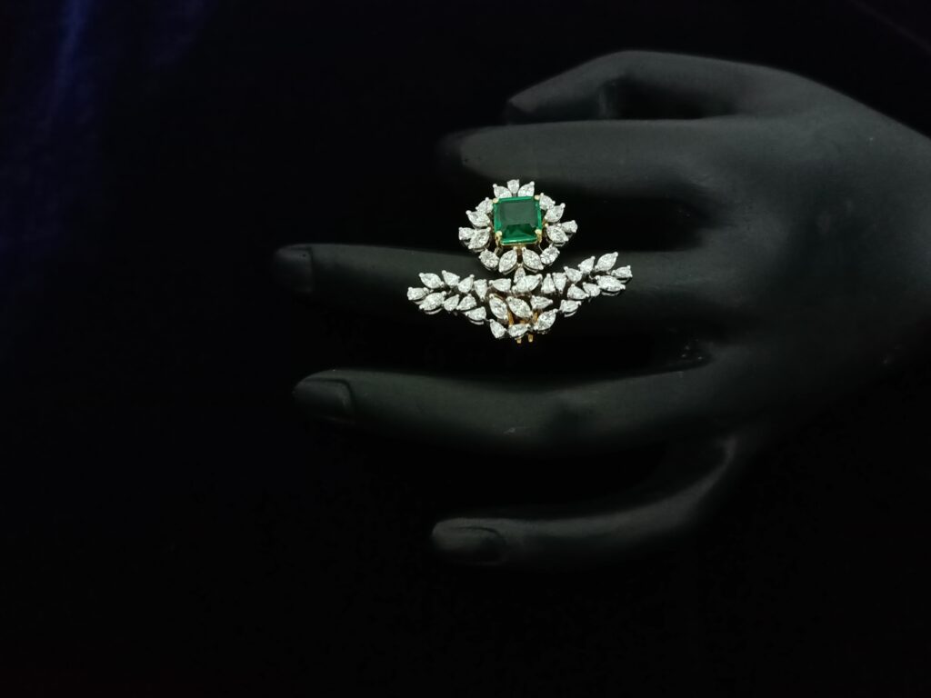 Emerald Pan Whisper Ring