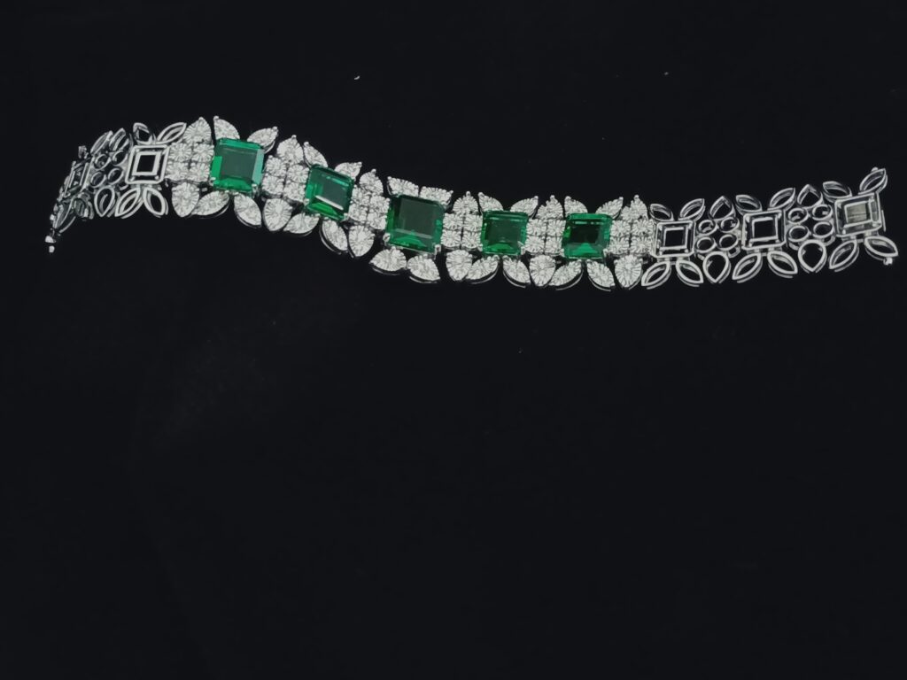 Green Arc Diamond Tennis Bracelet