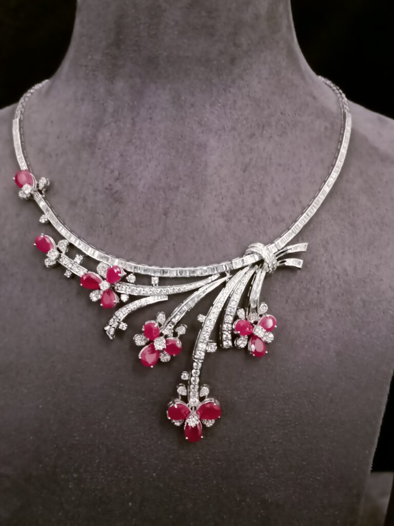 Floral Bloom Necklace