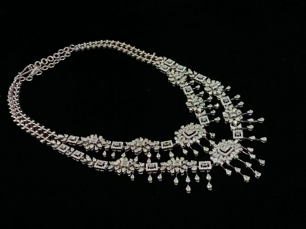 The Diamond Dew Necklace