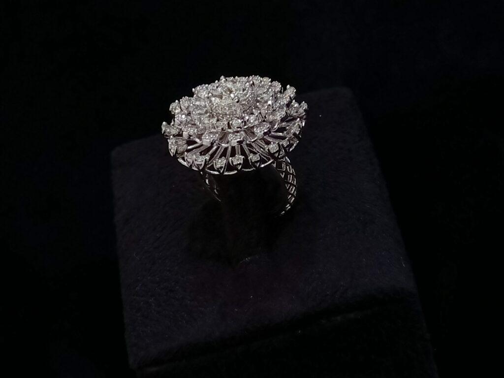 Queen's Signature Ring
