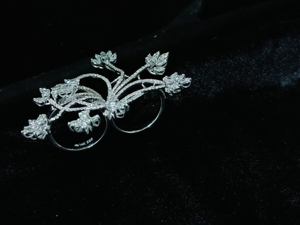 2 Finger Bloom Ring