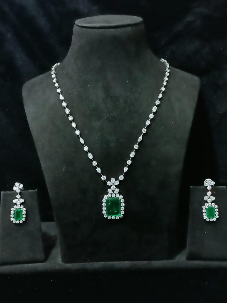 Green Grace Pendant