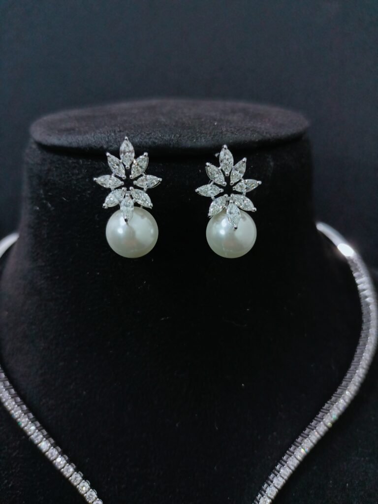 Shiny Pearl Drops