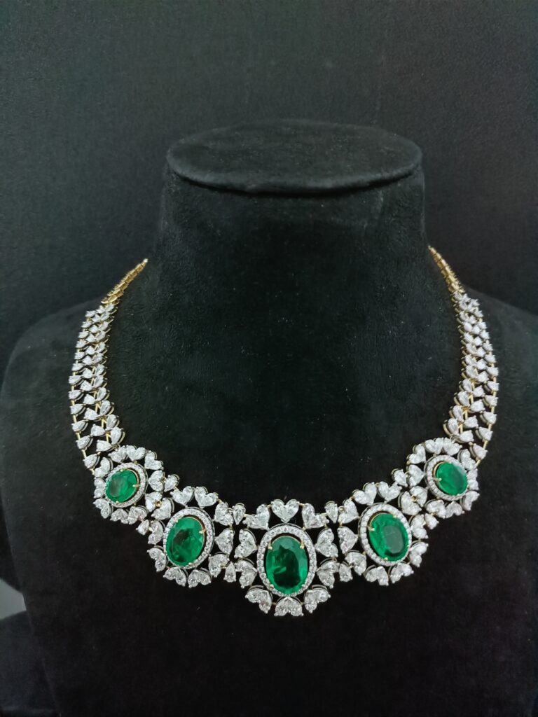 Grand Green Bloom Necklace