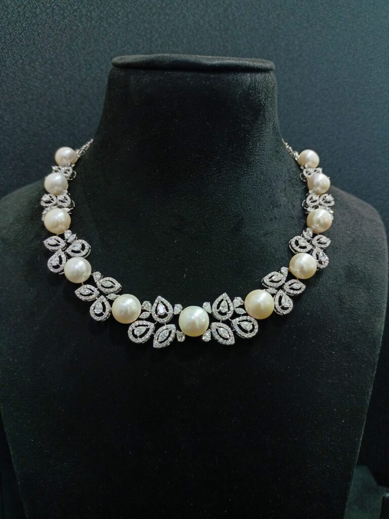 Royal Pearl Necklace