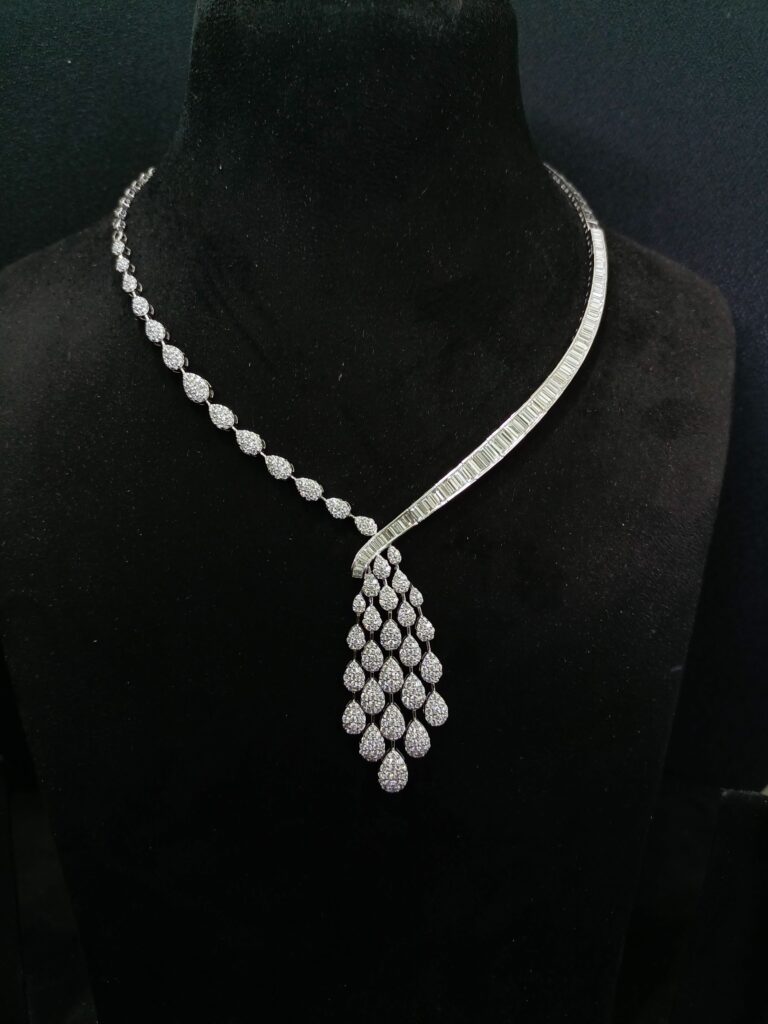 Fusion Pan Necklace With Earring