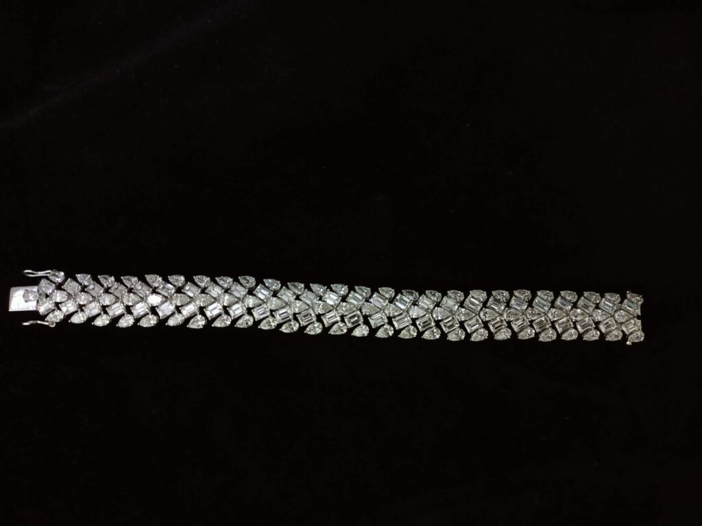Ripple Line Tennis Bracelet With Choker