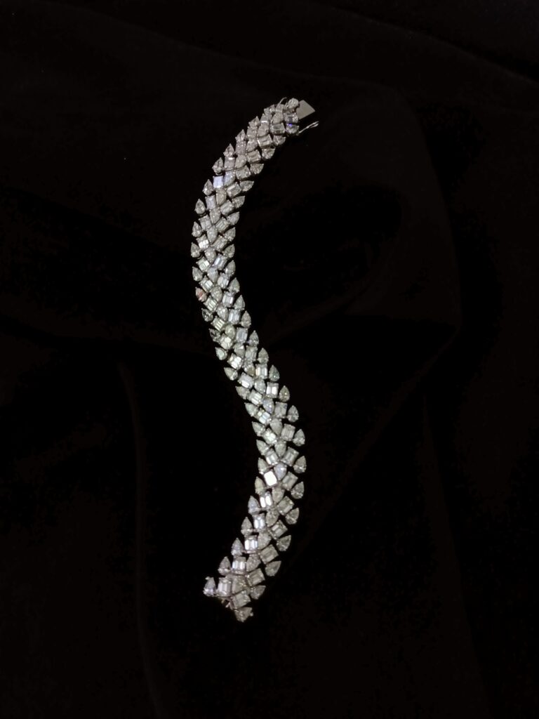 Ripple Line Tennis Bracelet