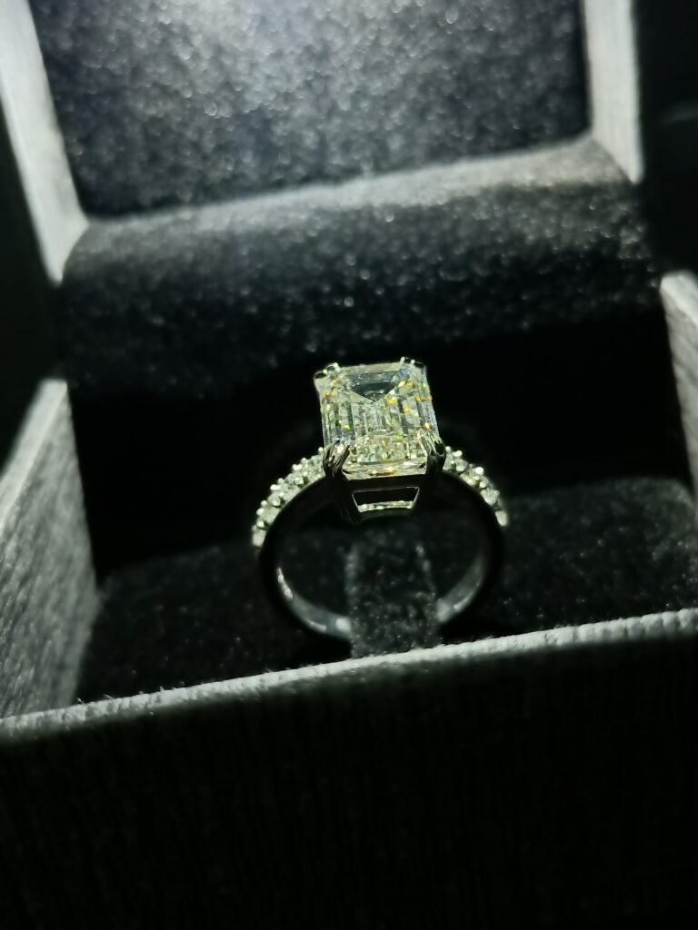 Solitaire Emerald Charm Ring
